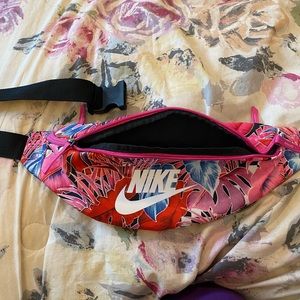Nike fanny pack